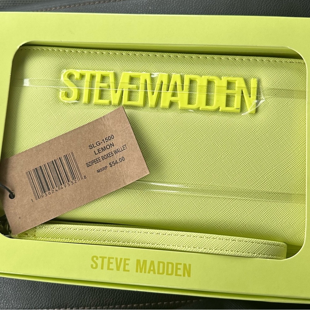 Steve Madden bzipeee wallet in lemon